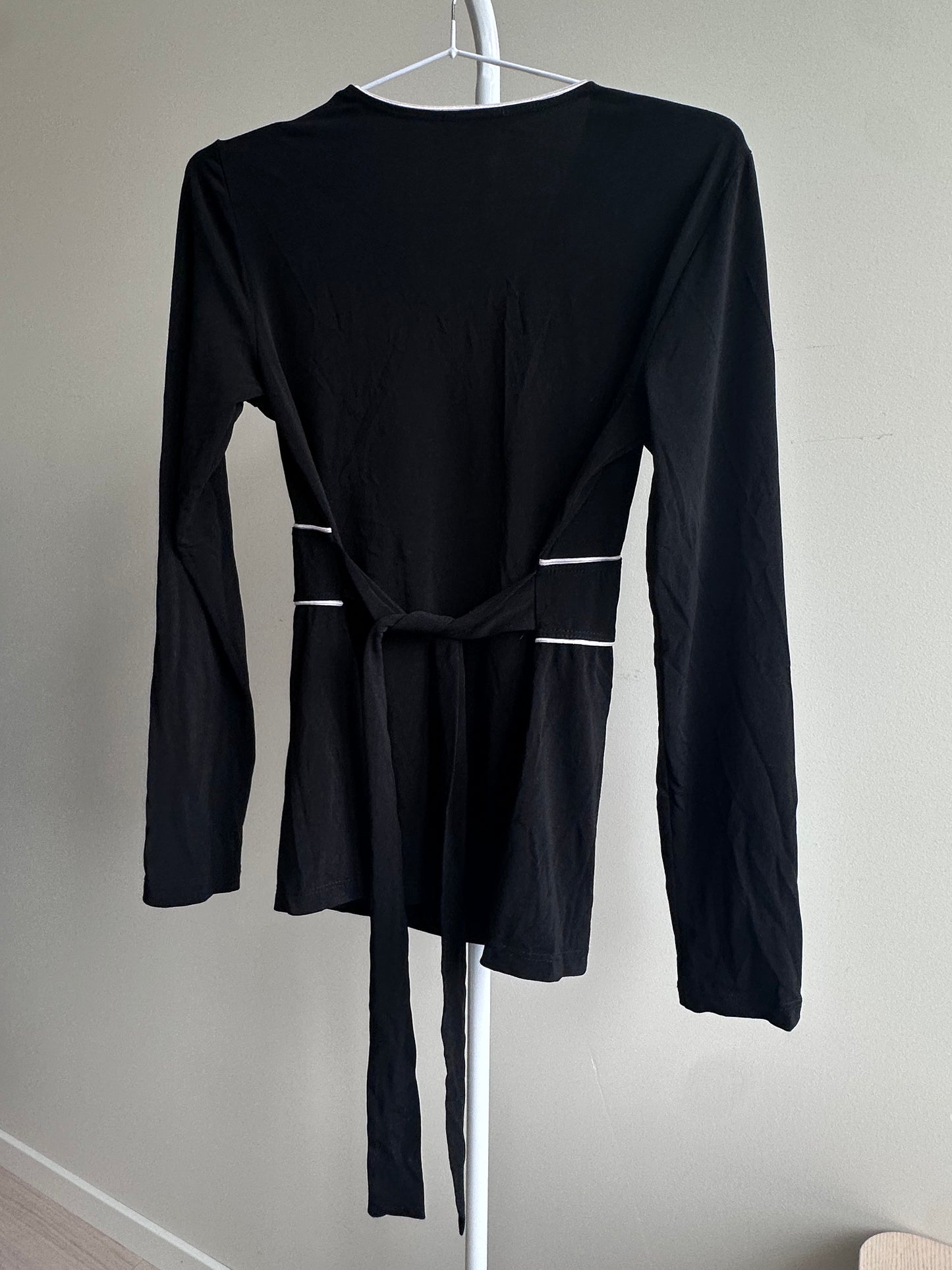 Thyme - svart babydoll topp